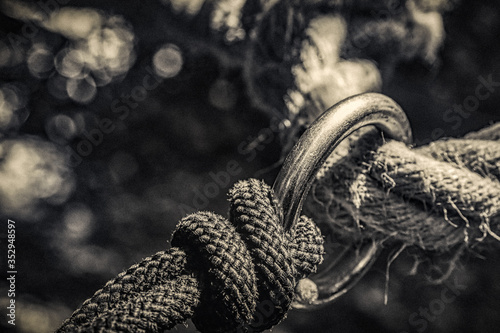 climbing garden rope knot steel ring