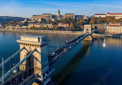 Budapest, Hungary lánchíd drone panorama