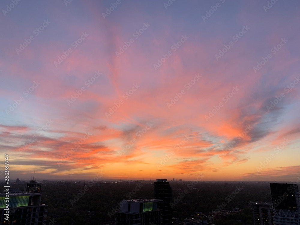 Obraz premium sunset in the city