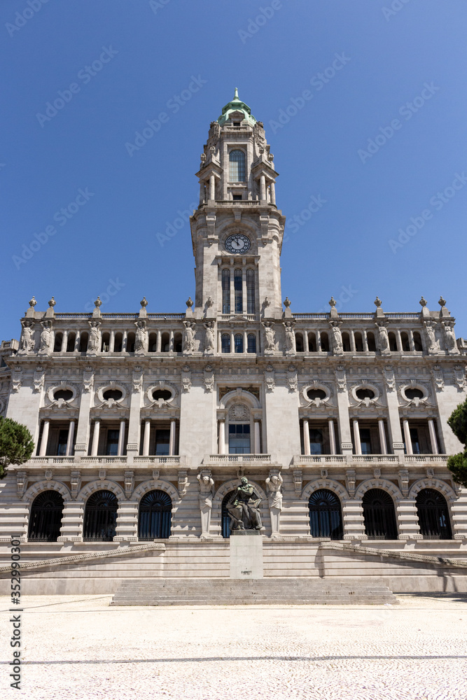 The Porto City Hall (Câmara Municipal) is perched atop the Avenida dos Aliados, or the Avenue of the Allies in Porto, Portugal. Garrett monument in Aliados Square.