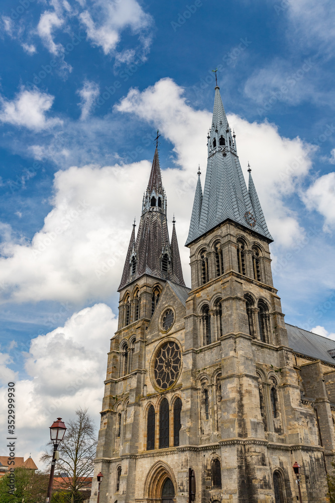 Chalons en Champagne, France, Notre-Dame en Vaux