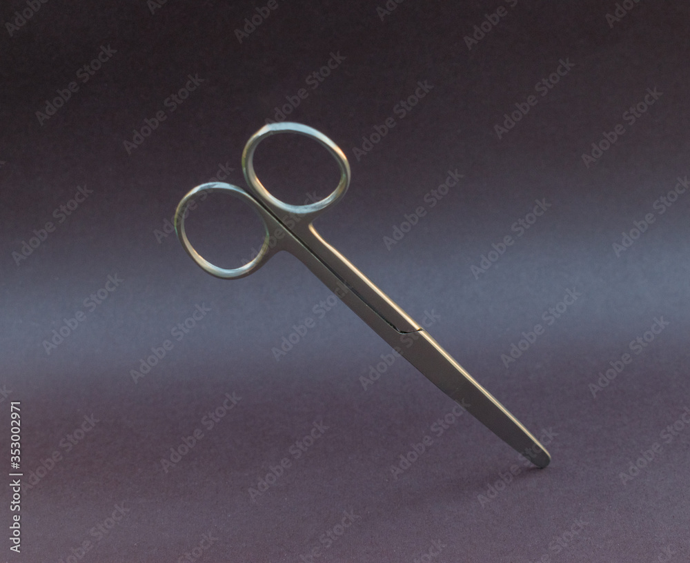 pinza de acero inoxidable para procedimientos quirúrgicos