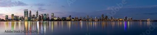 Perth Sunset Panorama © RiSm Photographics
