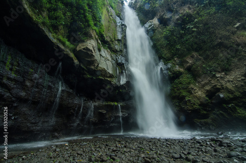 Fototapeta Naklejka Na Ścianę i Meble -  Tropical waterfalls, Kedung Kayang waterfalls Magelang Indonesia
