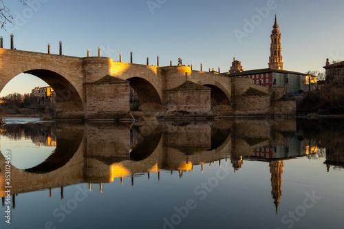 Pilar basilica in Zaragoza with the Ebro river 