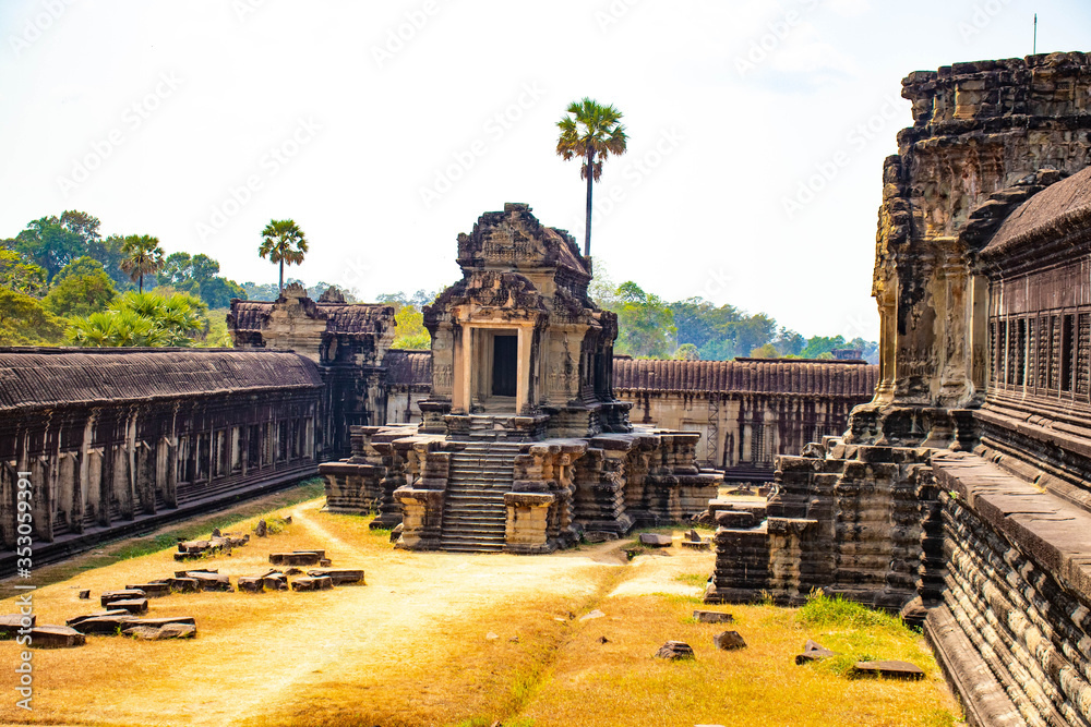 Fototapeta premium Piękny widok na świątynię Angkor Wat w Siem Reap w Kambodży.