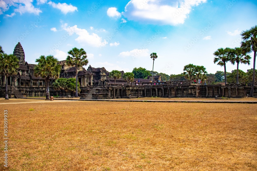 Fototapeta premium Piękny widok na świątynię Angkor Wat w Siem Reap w Kambodży.