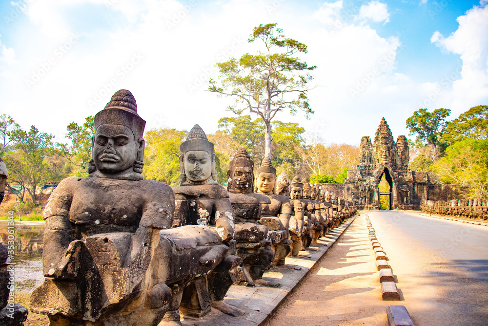 Obraz premium A beautiful view of Angkor Wat temple at Siem Reap, Cambodia.