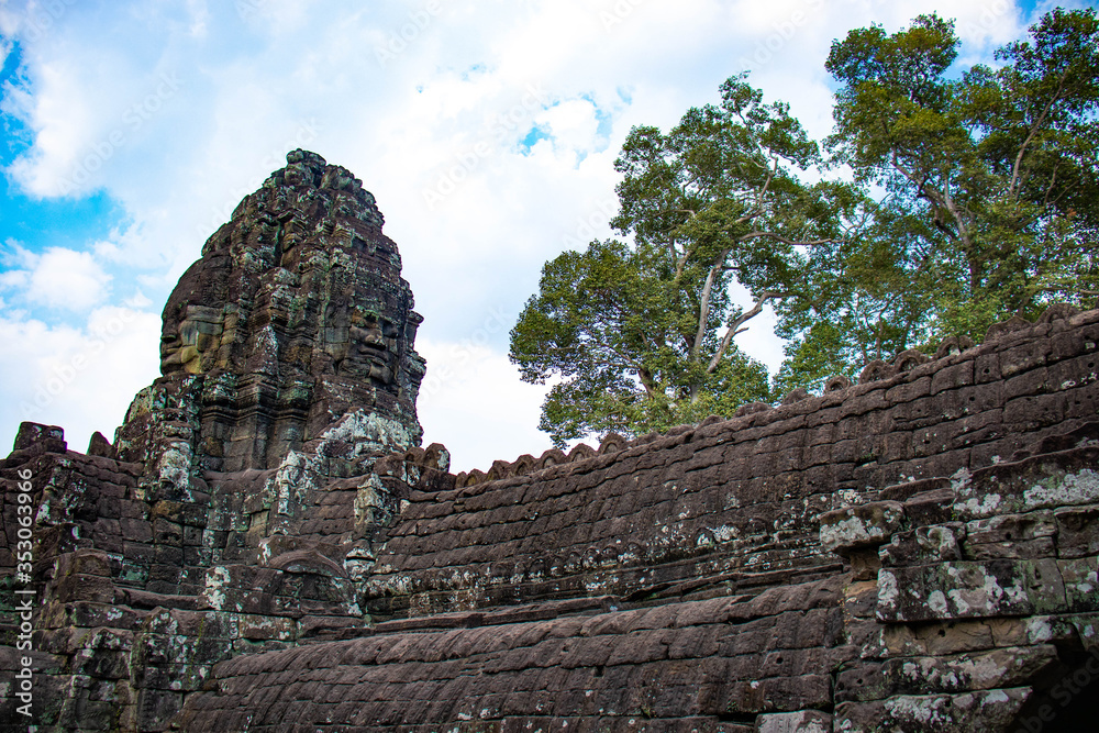Fototapeta premium A beautiful view of Bayon temple at Siem Reap, Cambodia.