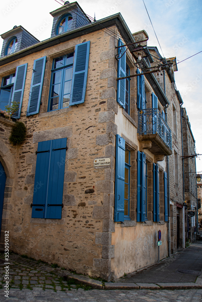 Altstadt von Dinan in Frankreich 2