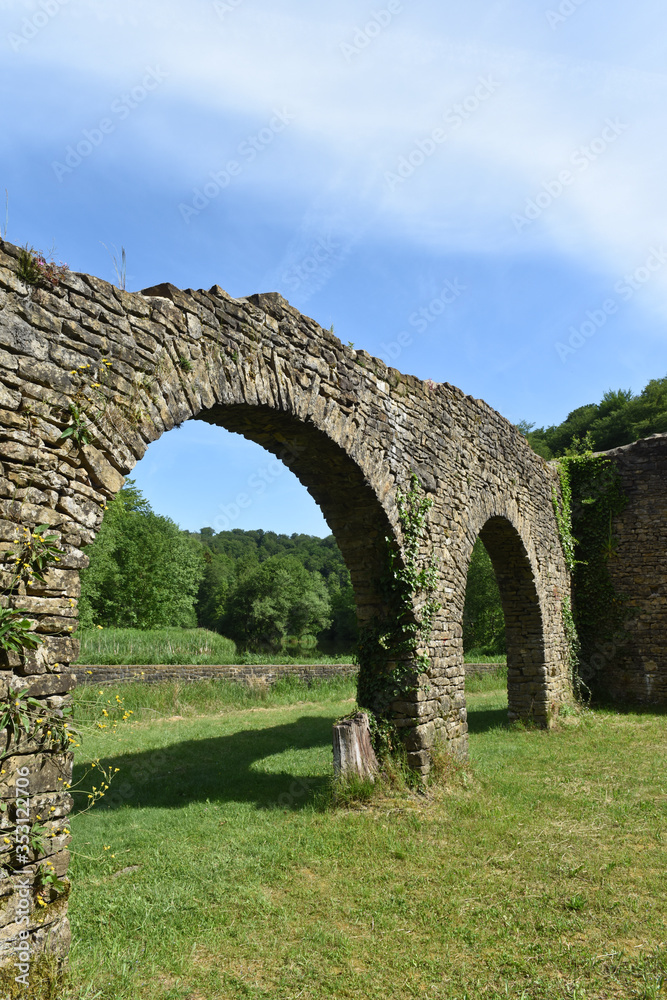 Belgique Wallonie Ardenne ruine Montauban gallo romain