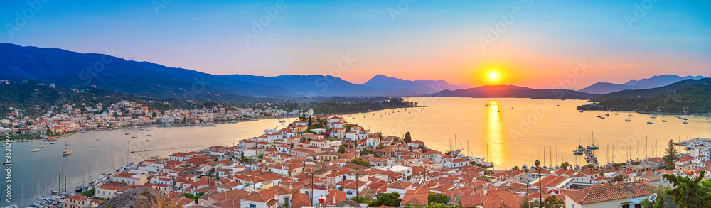 Fototapeta premium Sunset on Poros island in Aegean sea, Greece