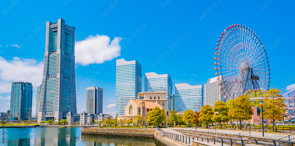 日本 横浜 みなとみらい ~ Minato Mirai 21 is a seaside urban area in central Yokohama whose name means 