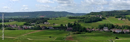 Panorama du village de Mercurey en Bourgogne.