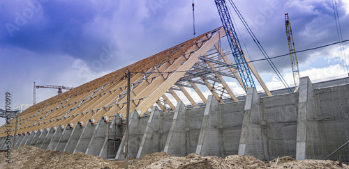 Vászonkép Blasted industrial roofing and rafter system of wooden beams