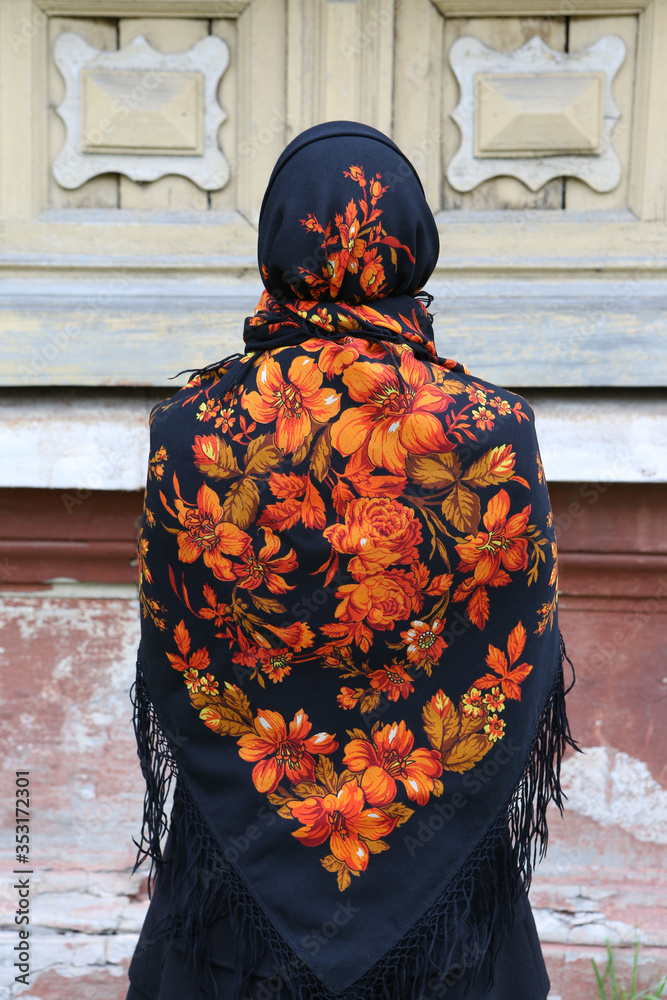 pavlovsky posad shawl
