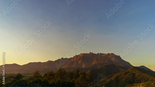 Time Lapse : Sunrise Scenery Overlooking Highest Mountain Of Malaysia,Kinabalu Mountain. HD