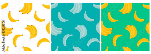 Modern seamless background with bananas. Seamless vector pattern for fabrics, packaging paper, holidays. Colored background.