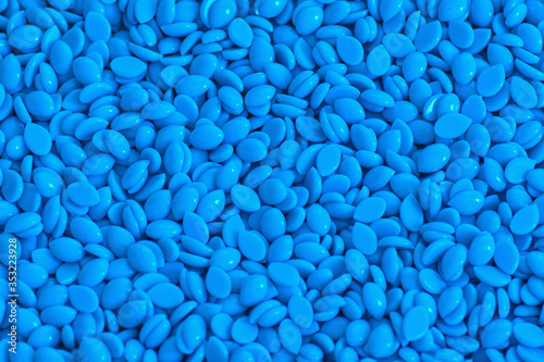 Blue wax granules