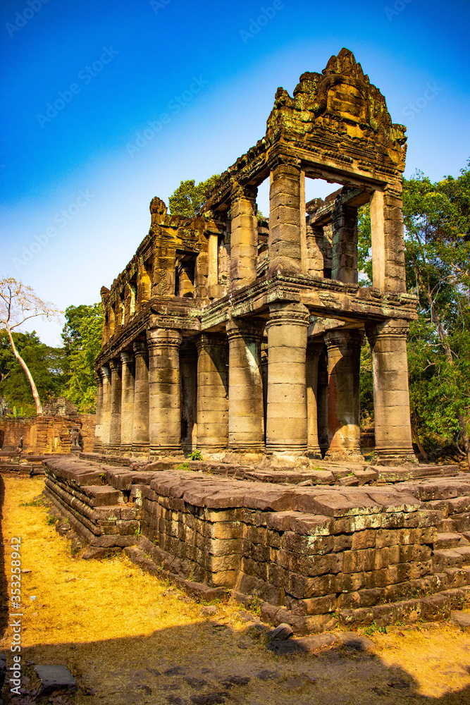 Naklejka premium Piękny widok na świątynię Angkor Thom w Siem Reap w Kambodży.