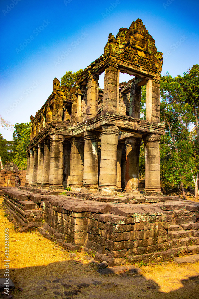 Fototapeta premium Piękny widok na świątynię Angkor Thom w Siem Reap w Kambodży.
