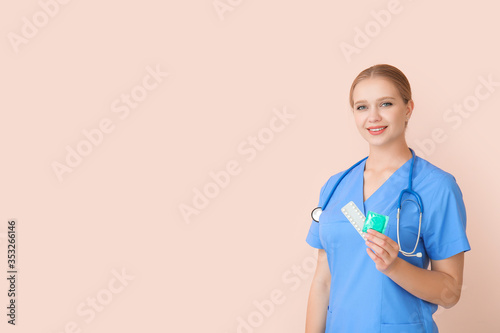 Female gynecologist with di...