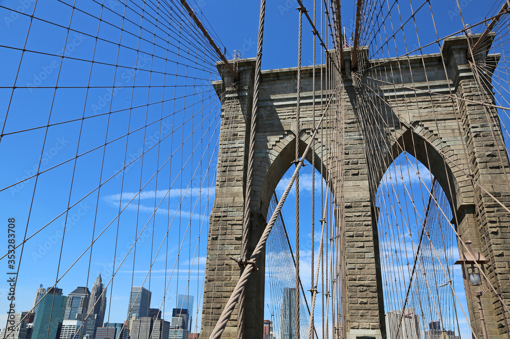 Fototapeta premium Brooklyn Bridge pylon and Manhattan, New York