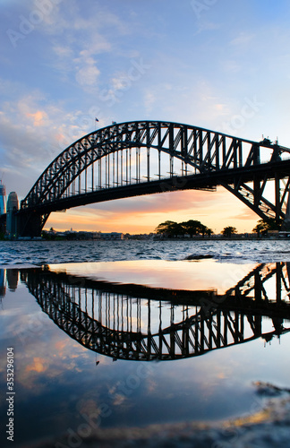 Fototapeta Naklejka Na Ścianę i Meble -  Sydney Harbour Bridge at Sunset