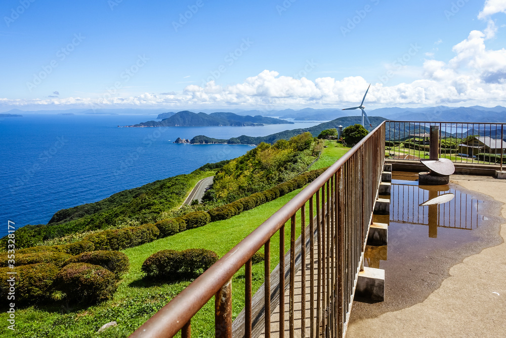 Fototapeta premium 千畳敷高原と日本海のパノラマ 山口県長門市