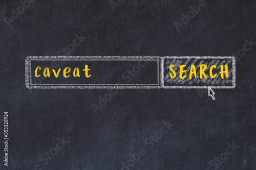 Foto Chalk sketch of browser window with seqrch form and inscription caveat