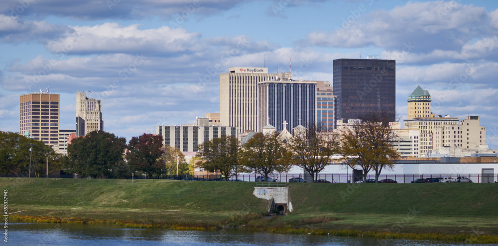 Fototapeta premium Skyline with River