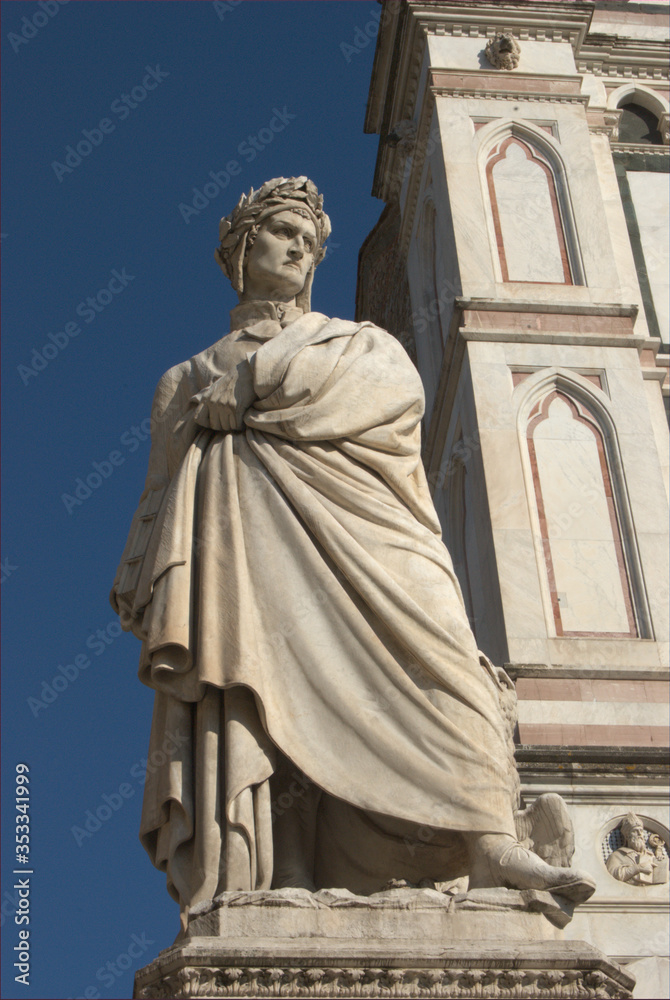 Fototapeta premium Florence, Italy - a tribute sculpture to Dante Alighieri, located in piazza Santa Croce