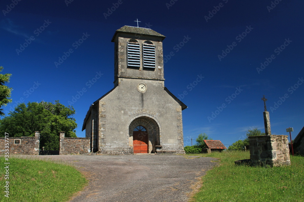 Eglise de Ménoire.(Corrèze) Eglise de Ménoire.(Corrèze)