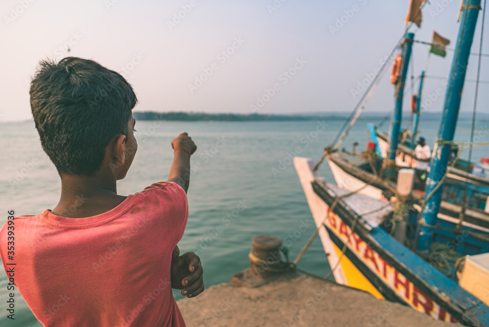 Fototapeta premium Life of Fishermen on Goan Dock
