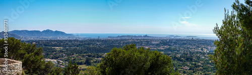 Panorama sur le massif de la Gineste depuis Allauch