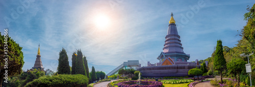 Fényképezés Doi Inthanon National Park Phra Mahathat Naphamethanadon and Naphaphon Phumomsir