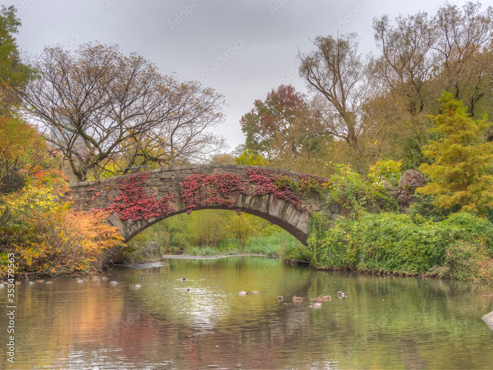 Gapstow Bridge in Central Park in autumn