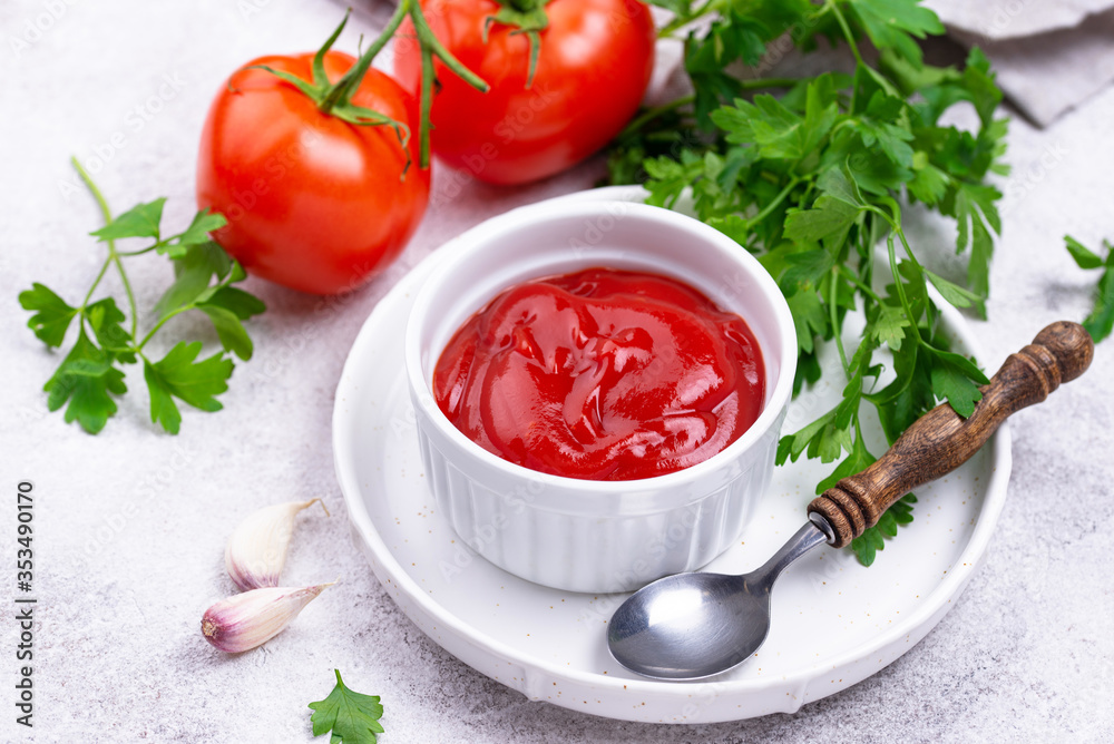 Fresh homemade tomato sauce with garlic Fresh homemade tomato sauce with garlic