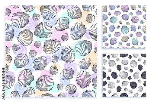 Seamless set pattern. Vector Illustration of hand drawn seashells in doodle style. Beach design.