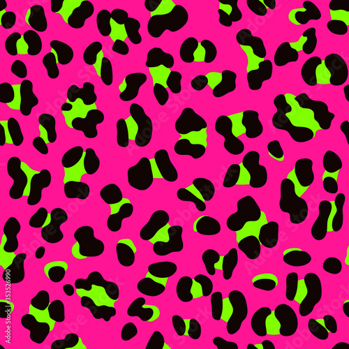 Punk rock style eighties/80s fashion pattern. Seamless Faux Leopard Skin Pattern with neon green spots on pink background. Vector illustration animal repeat surface pattern. 