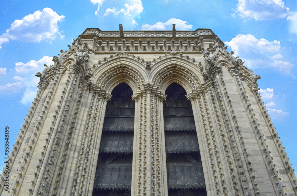 Fototapeta premium Top side of Notre Dame de Paris Cathedral, France