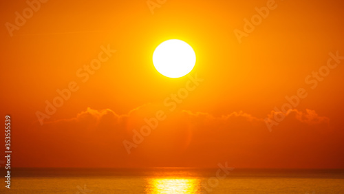 Fototapeta Naklejka Na Ścianę i Meble -  Sunrise over sea. Morning seascape.