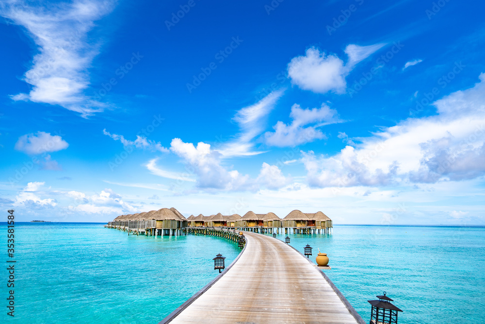Maldives Pier in the sky　 - obrazy, fototapety, plakaty 