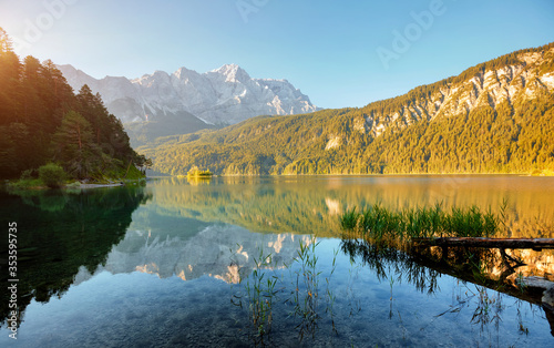 Fototapeta Naklejka Na Ścianę i Meble -  Famous alpine lake Eibsee. Location Garmisch-Partenkirchen, Bavarian alp, Europe.
