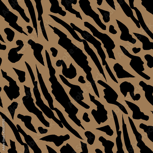 Beige Spots Safari pattern, tiger skin fur print orange seamless background, African wild animal camouflage. Bengal tiger fur print pattern, abstract jungle design with black and brown stripes