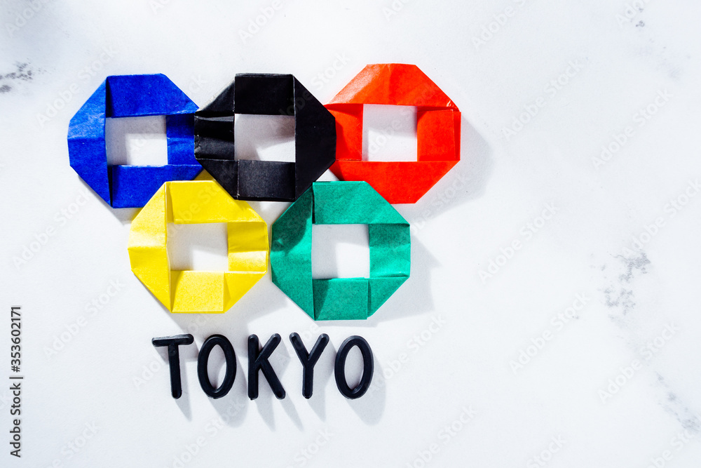 五輪マーク、五輪シンボル、オリンピック、東京 Stock Photo Adobe Stock