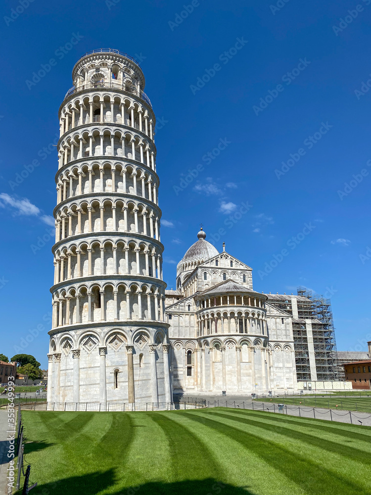 The Leaning Tower of Pisa, Wide Angle View