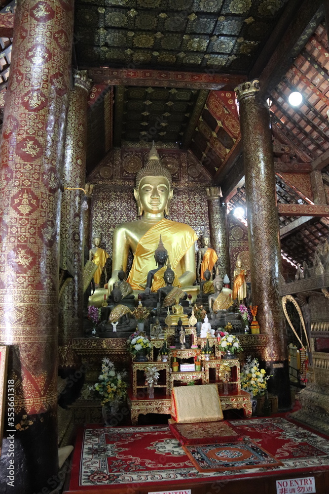 Bouddha du Vat Xieng Thong à Luang Prabang, Laos