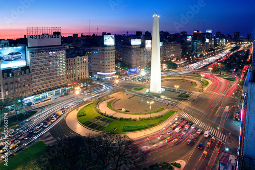 Fotografia Aerial view of Buenos Aires, at Twilight, along 9 of July Avenue