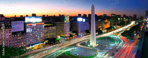 Fotografie, Obraz Aerial view of Buenos Aires, at Twilight, along 9 of July Avenue